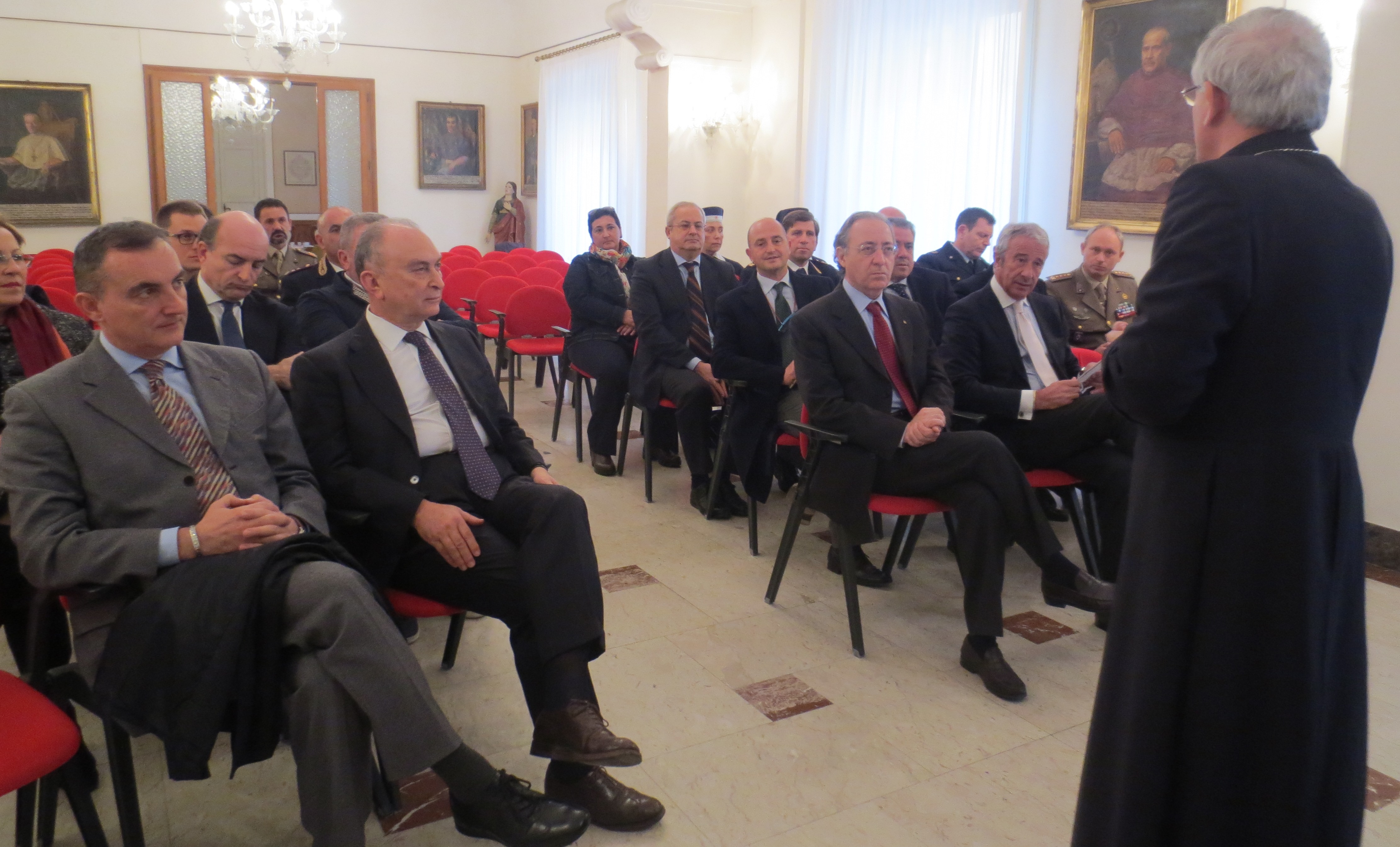 Il Vescovo incontra le autorità